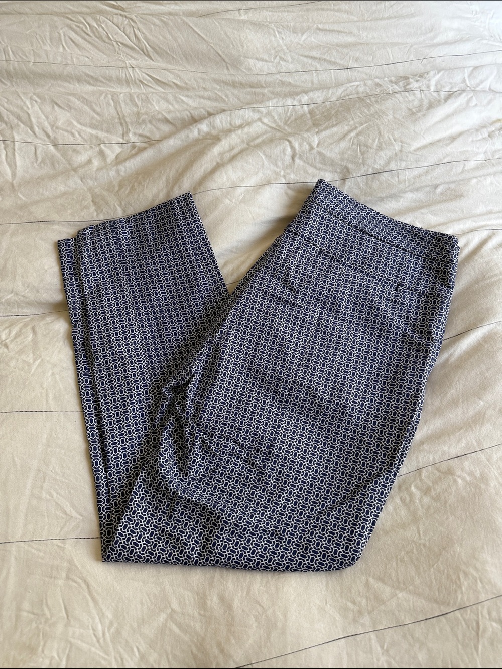 Adrianna Papell Navy and White Geometric Capri Dress Pants
